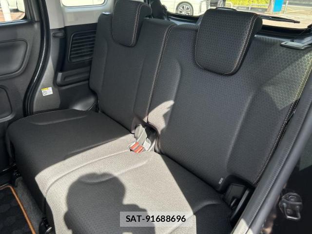 Suzuki SPACIA 2019-10 8552369-6