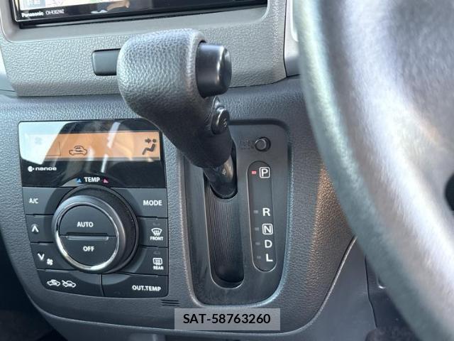 Suzuki SPACIA 2015-08 8546159-16