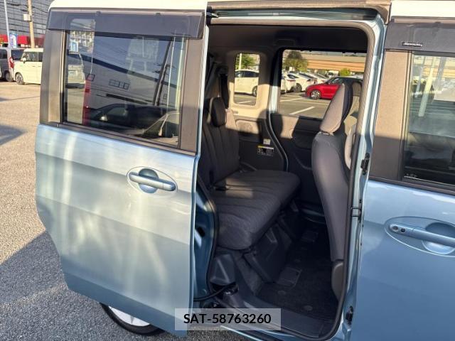 Suzuki SPACIA 2015-08 8546159-4