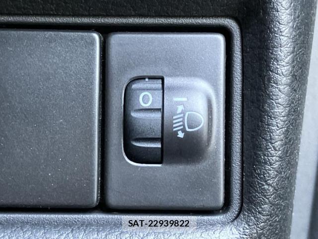 Suzuki SPACIA 2022-01 8550868-17