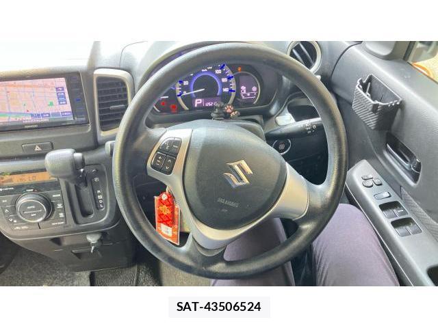 Suzuki SPACIA 2017-09 8551241-11