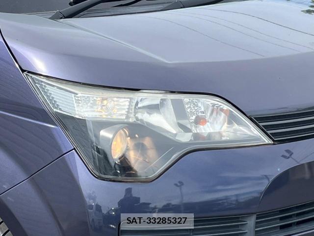 Toyota SPADE 2013-12 8545765-11