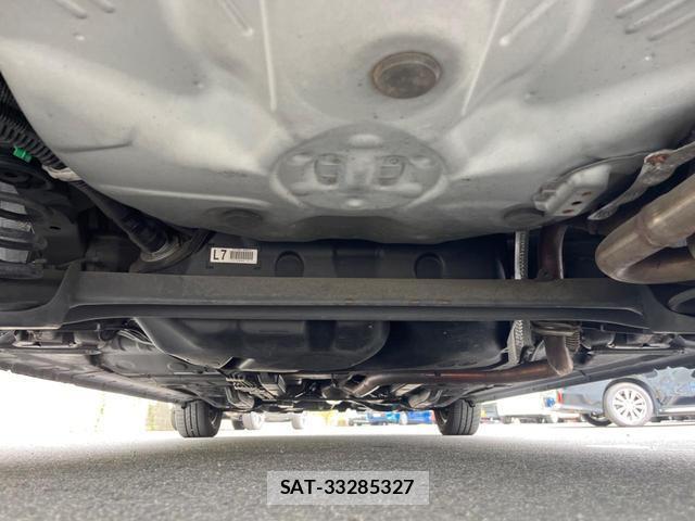 Toyota SPADE 2013-12 8545765-18