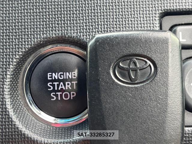 Toyota SPADE 2013-12 8545765-6