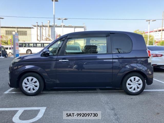 Toyota SPADE 2013-08 8546070-1