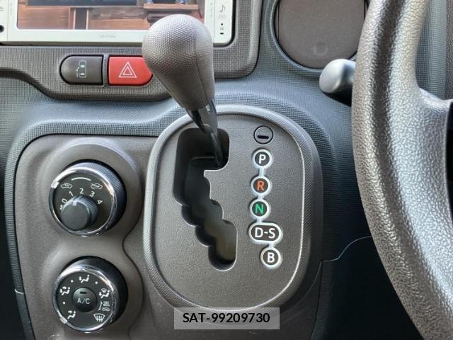 Toyota SPADE 2013-08 8546070-15