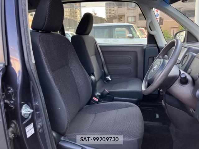 Toyota SPADE 2013-08 8546070-3