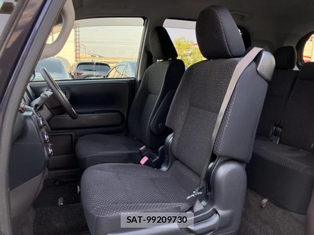 Toyota SPADE 2013-08 8546070-5