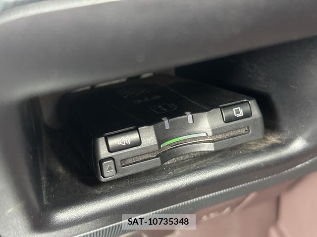 Toyota SPADE 2015-04 8548995-6