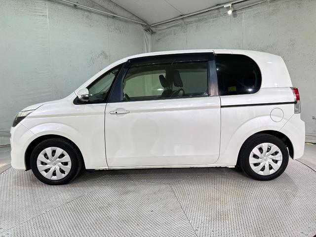 Toyota SPADE 2013-08 8551744-15