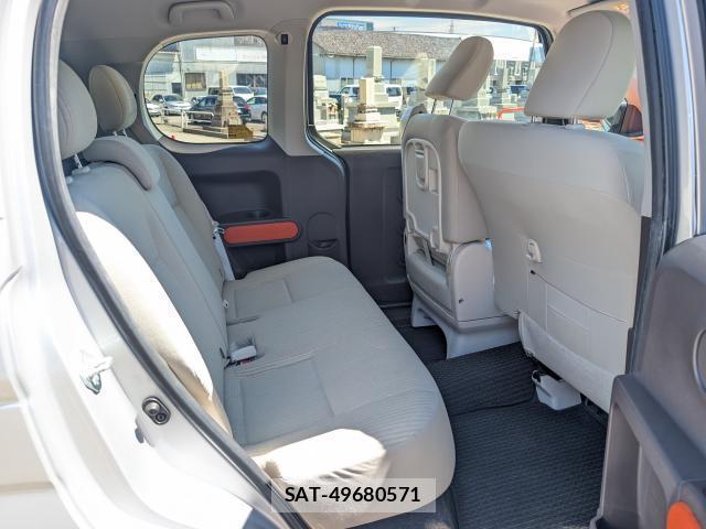 Toyota SPADE 2013-09 8551951-6
