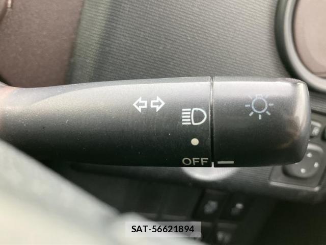 Toyota SPADE 2016-03 8552424-14