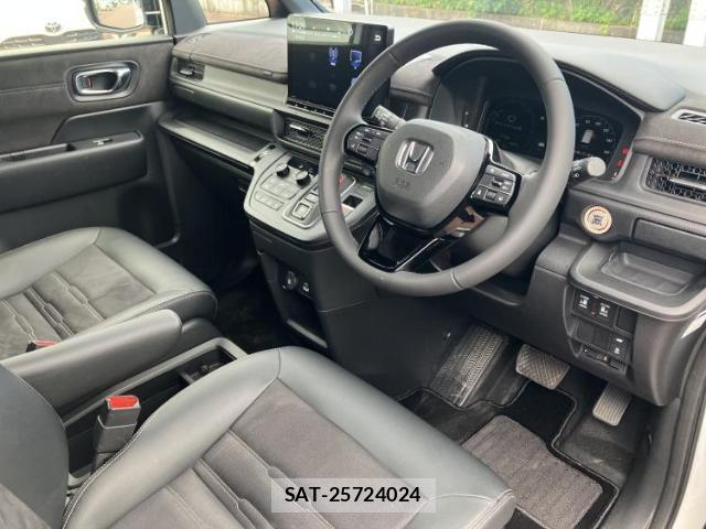 Honda e 2025-11 8546166-3