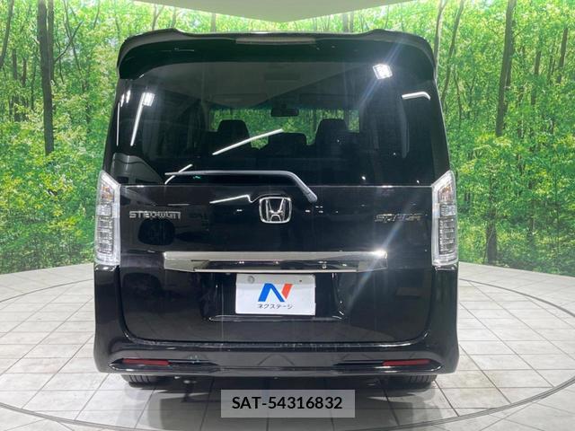 Honda e 2014-02 8548082-15