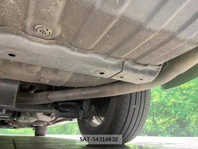 Honda e 2014-02 8548082-19
