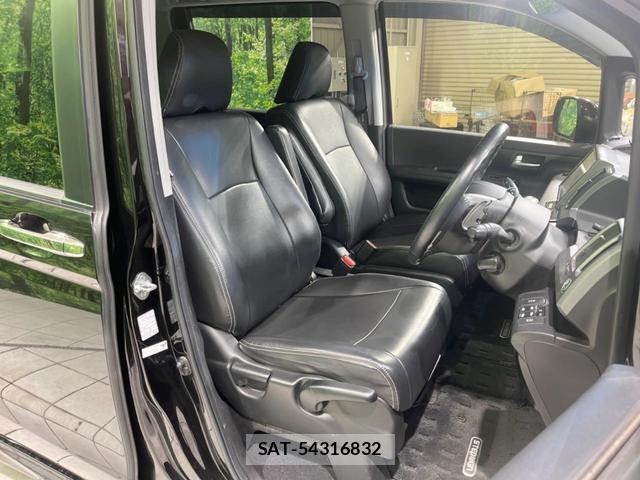 Honda e 2014-02 8548082-7