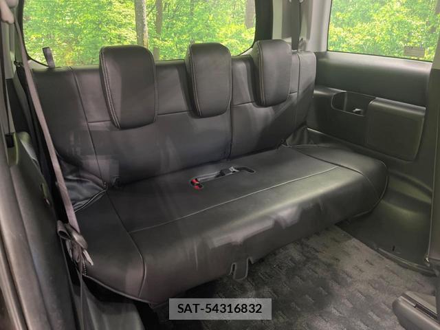 Honda e 2014-02 8548082-9