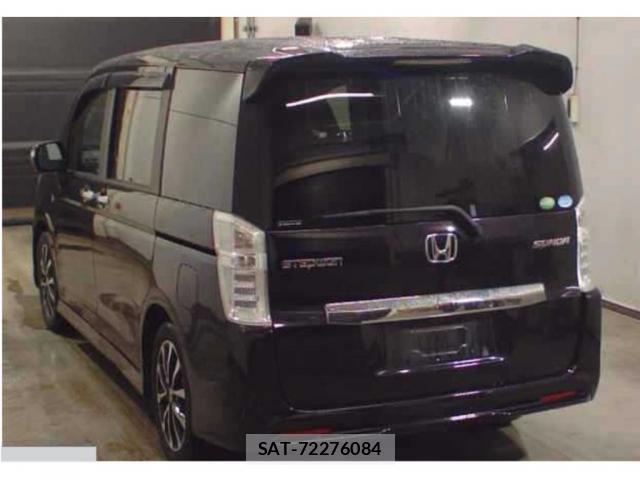 Honda e 2013-03 8548160-1