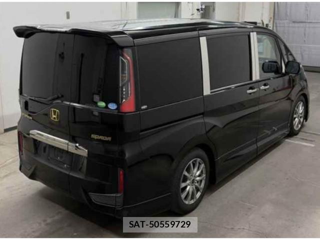 Honda e 2015-05 8548171-1