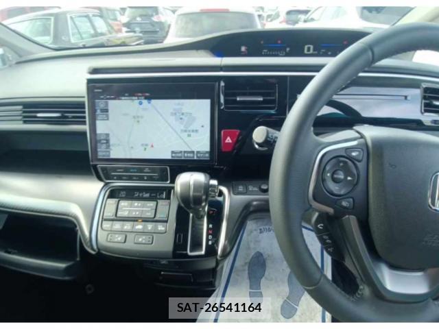Honda e 2021-12 8548340-2