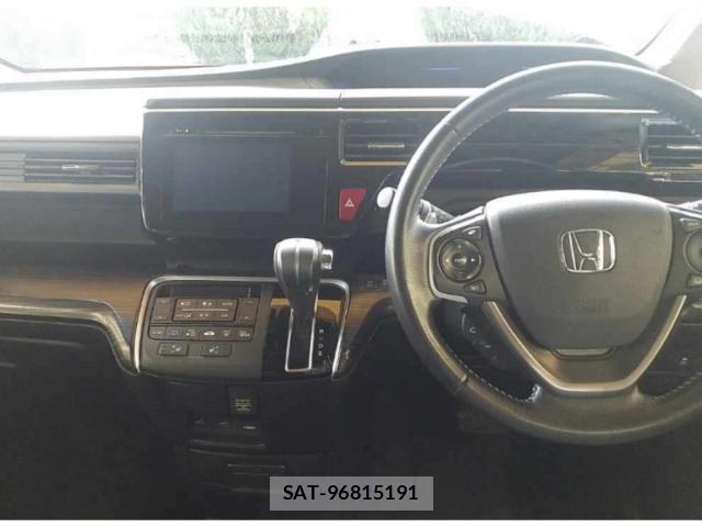 Honda e 2016-03 8548343-2