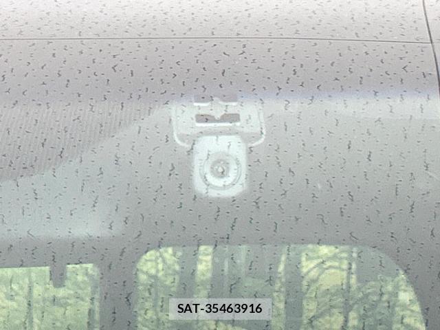 Honda e 2021-03 8548639-5
