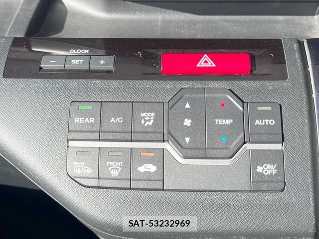 Honda e 2012-05 8549938-6