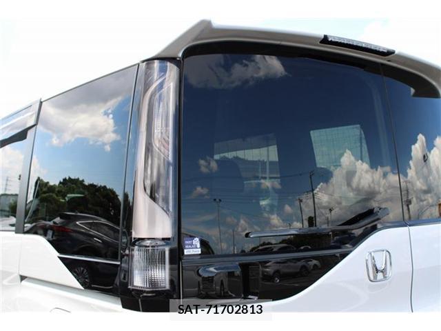 Honda e 2018-03 8550745-13
