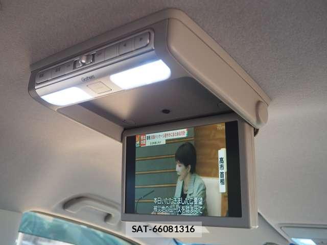 Honda e 2013-07 8551138-12