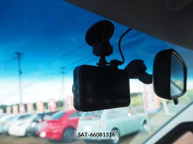 Honda e 2013-07 8551138-14