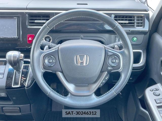 Honda e 2016-02 8551318-11