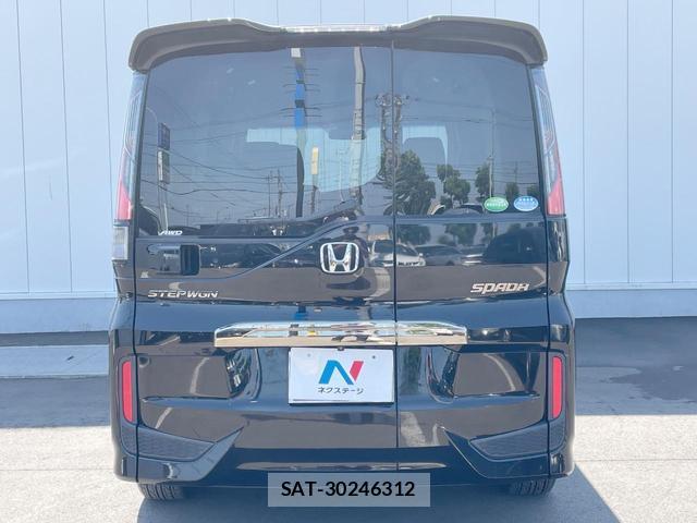 Honda e 2016-02 8551318-15