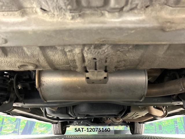 Honda e 2012-01 8551899-19