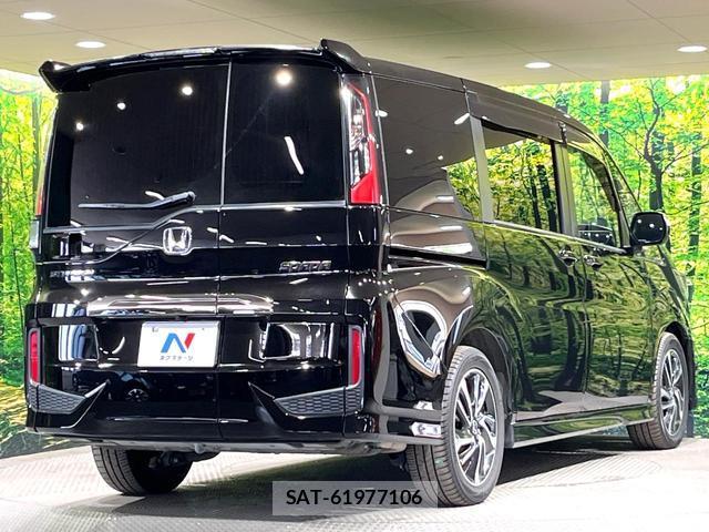 Honda e 2019-03 8551900-16
