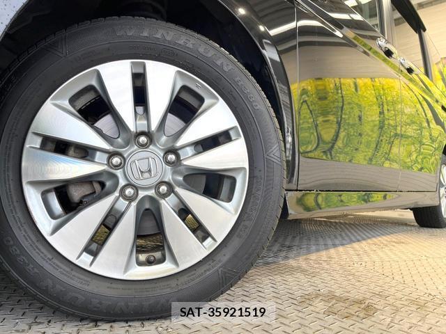 Honda e 2012-04 8552106-13