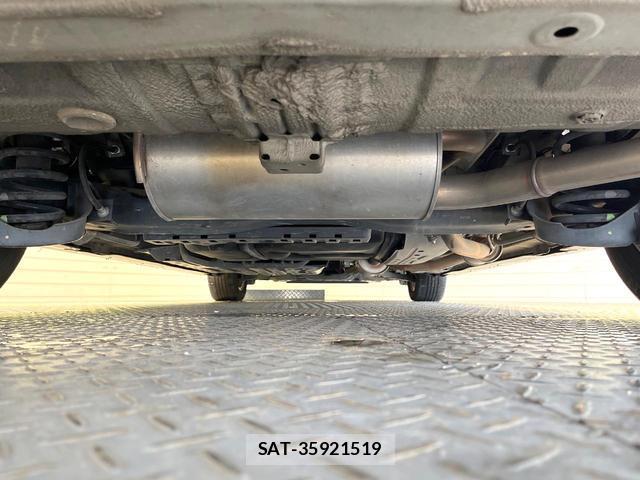 Honda e 2012-04 8552106-18