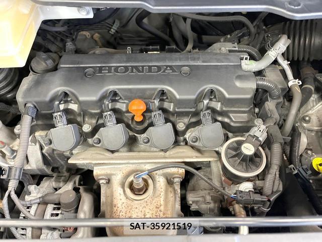 Honda e 2012-04 8552106-19