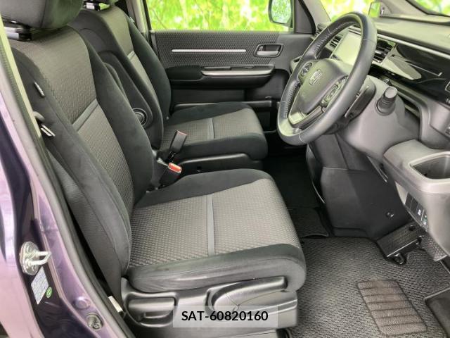 Honda e 2016-10 8552339-3