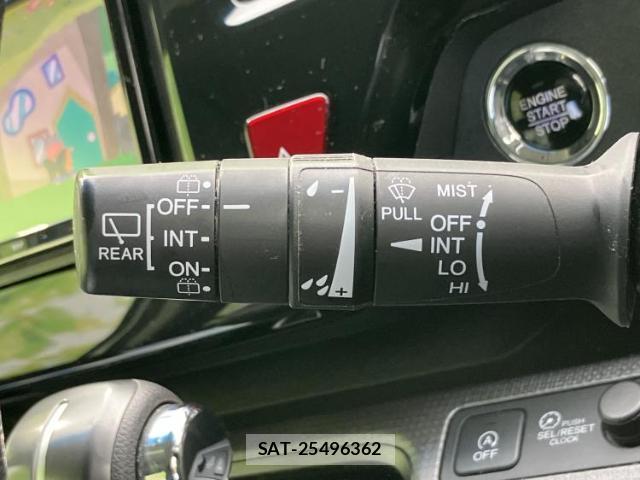 Honda e 2015-06 8552636-15
