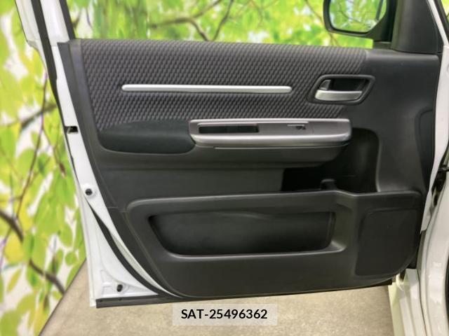 Honda e 2015-06 8552636-4