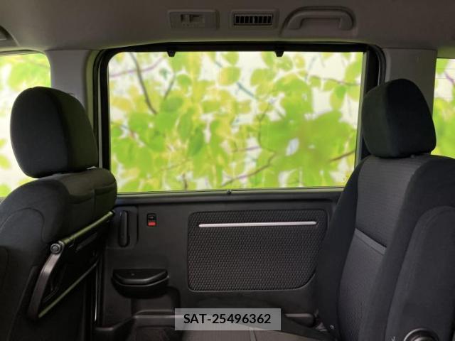 Honda e 2015-06 8552636-7