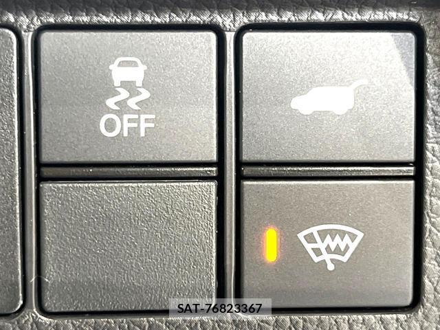 Honda e 2023-10 8545393-7