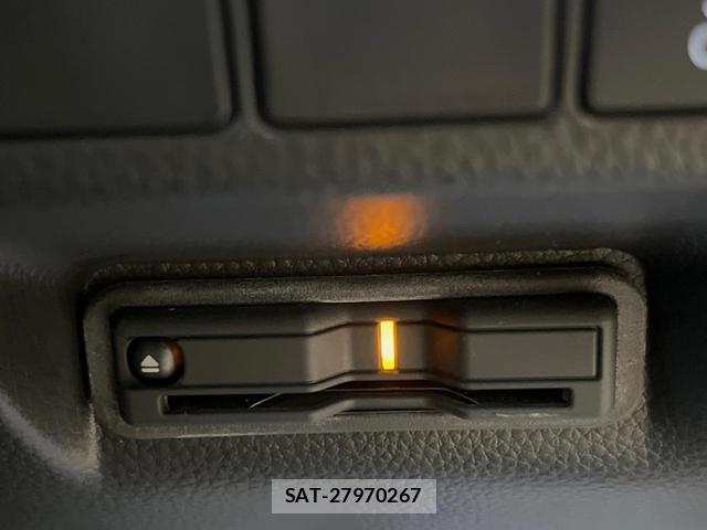 Honda e 2023-08 8546368-4