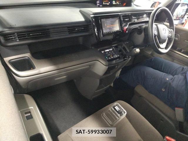Honda e 2021-08 8548270-2