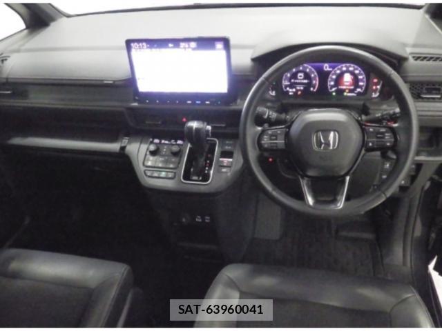 Honda e 2022-08 8548309-2