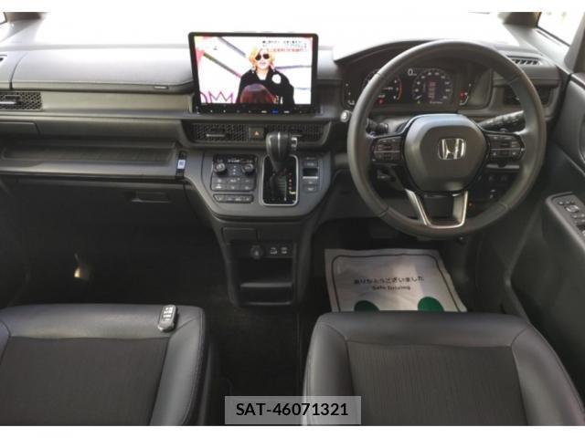 Honda e 2023-10 8548328-2