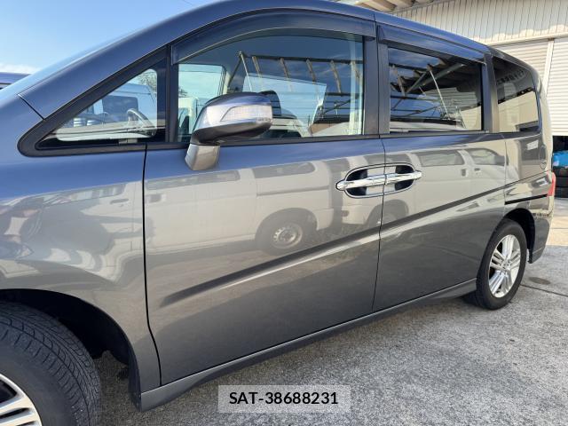 Honda e 2009-03 8548705-6