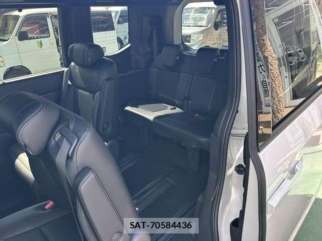 Honda e 2026-04 8549076-6