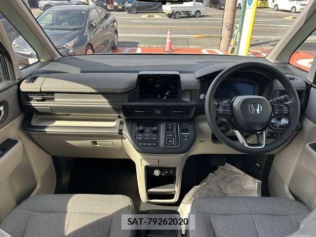 Honda e 2026-07 8549129-2