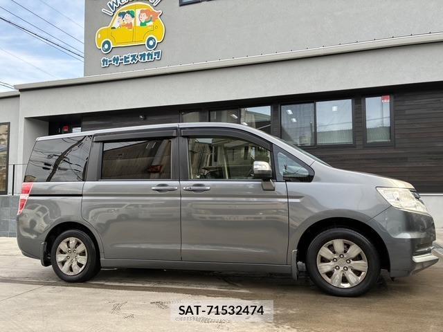 Honda e 2013-09 8549547-3